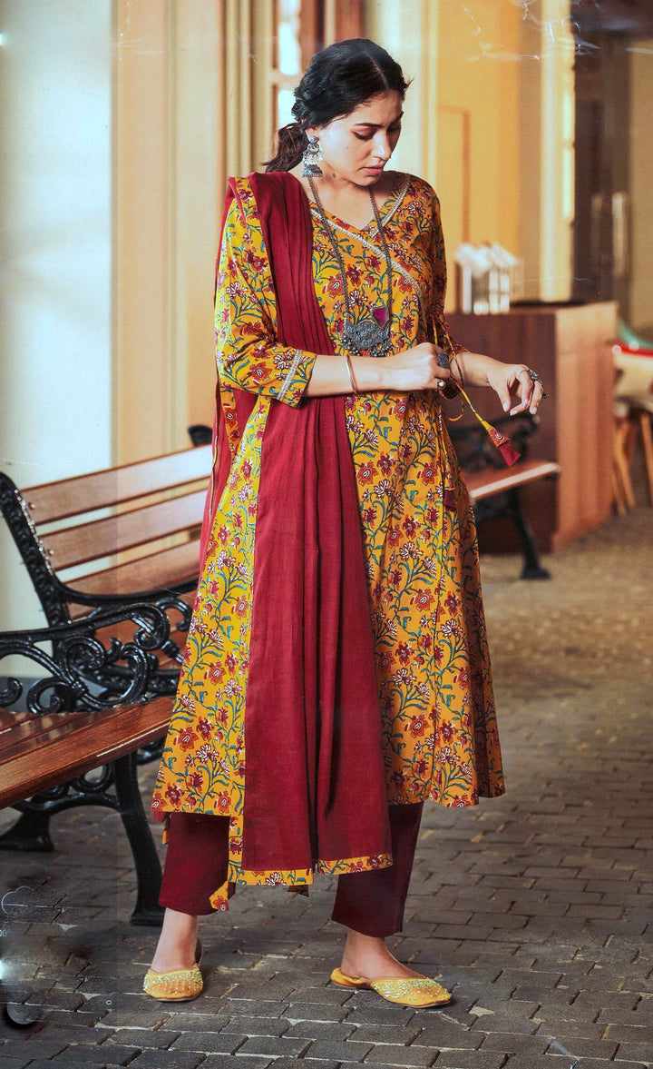 ladyline Womens Jaipuri Traditional Angrakha Cotton Printed Kurti with Pants & Dupatta Set (CESK 10DEV1350)